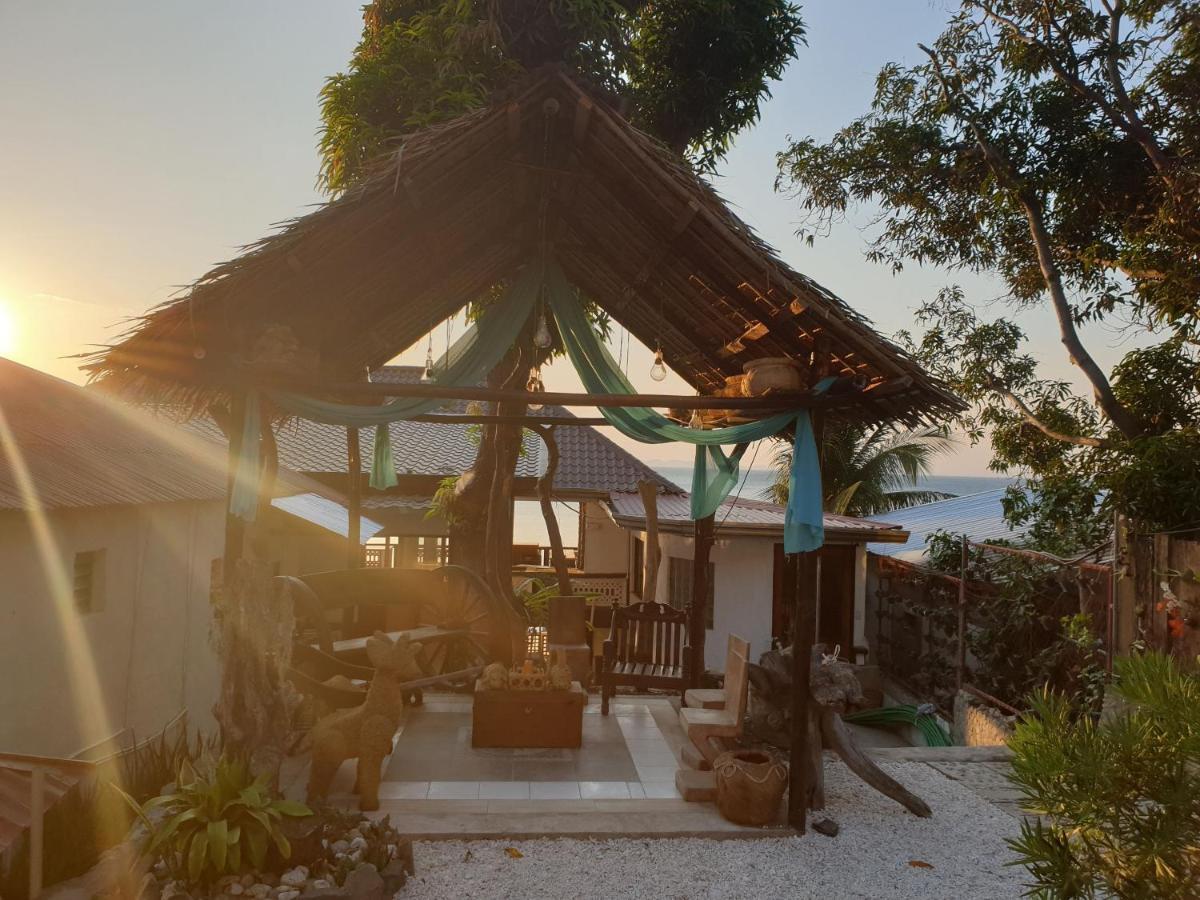 Raya Del Sol Dive Resort Mabini  Exterior photo